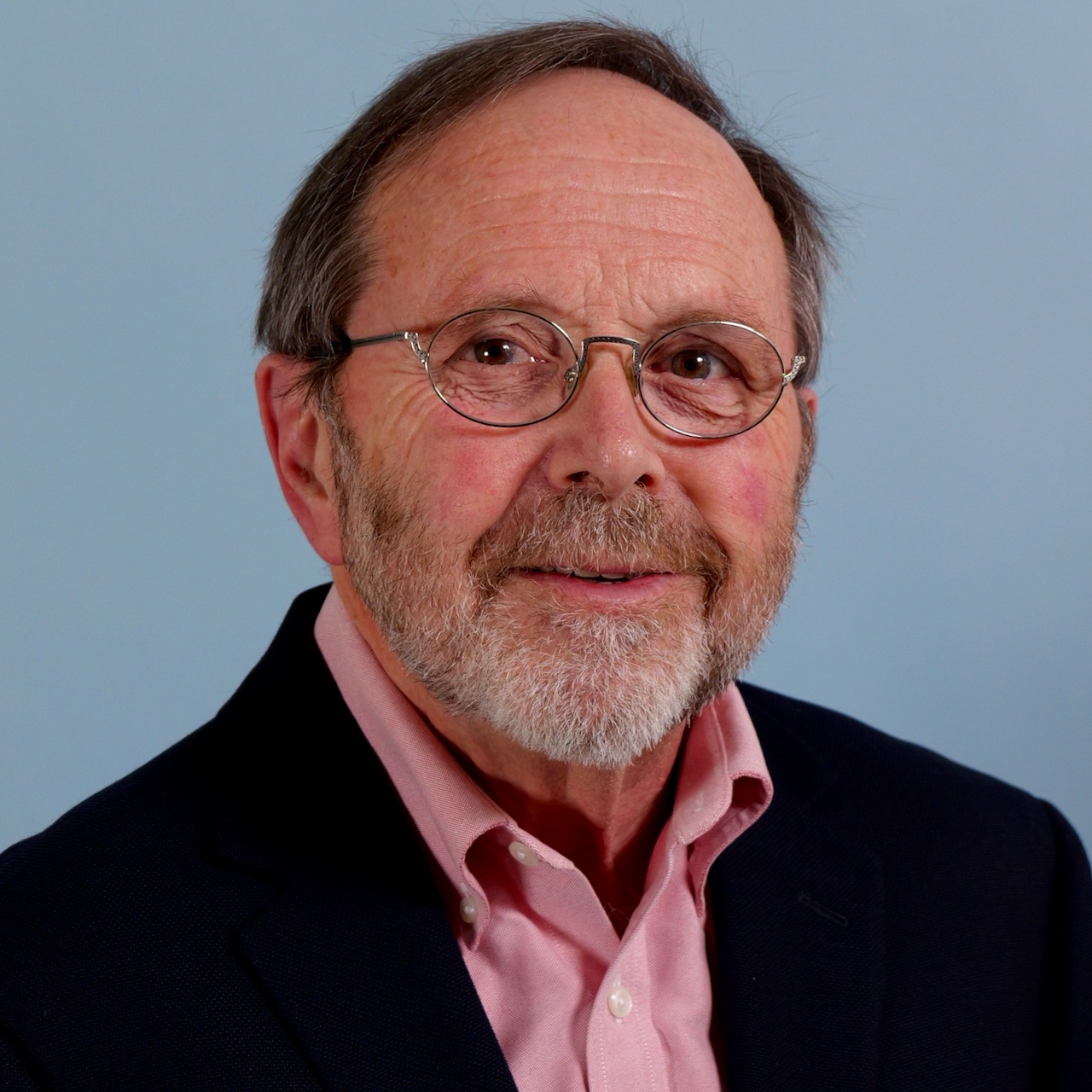 Portrait of Dr. Glenn Smith